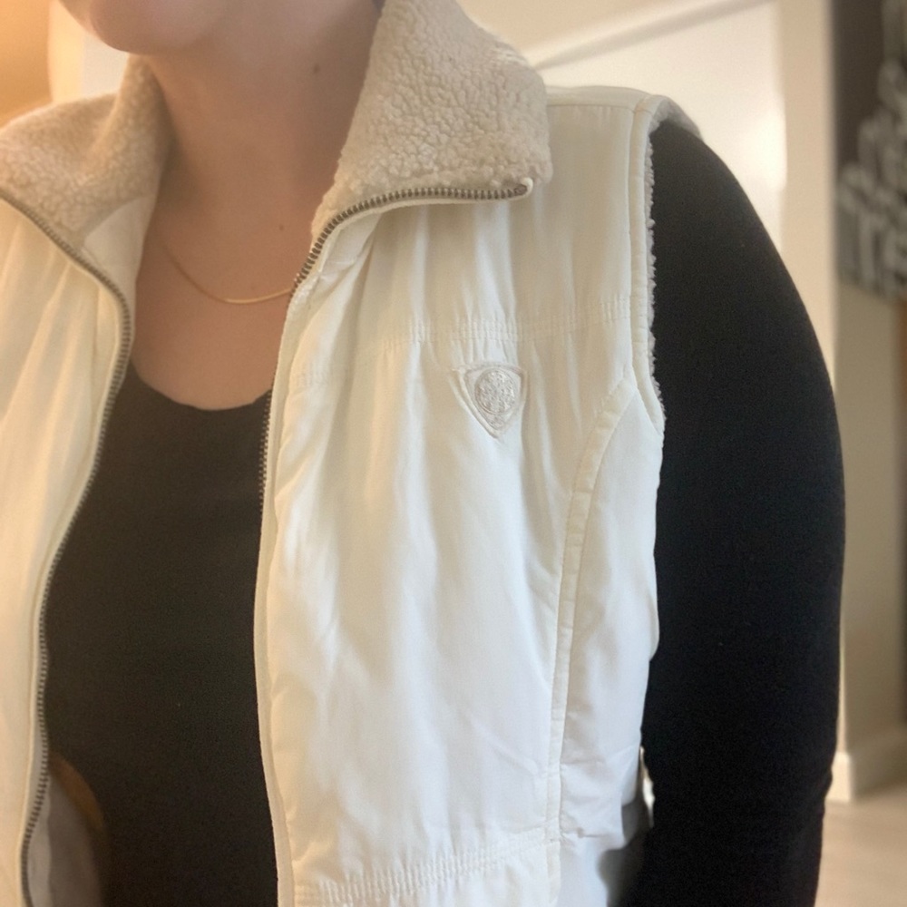 American eagle Sherpa cream vest